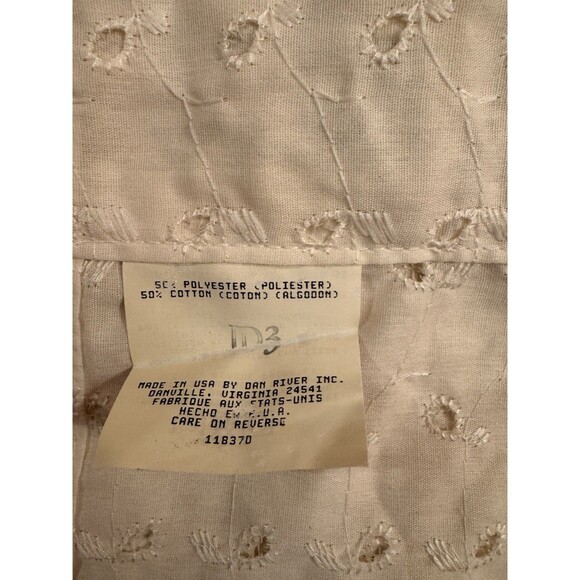 Dan River Window Curtain 40X87 & 3 Valences 19X83 inches White Eyelet - Picture 6 of 8